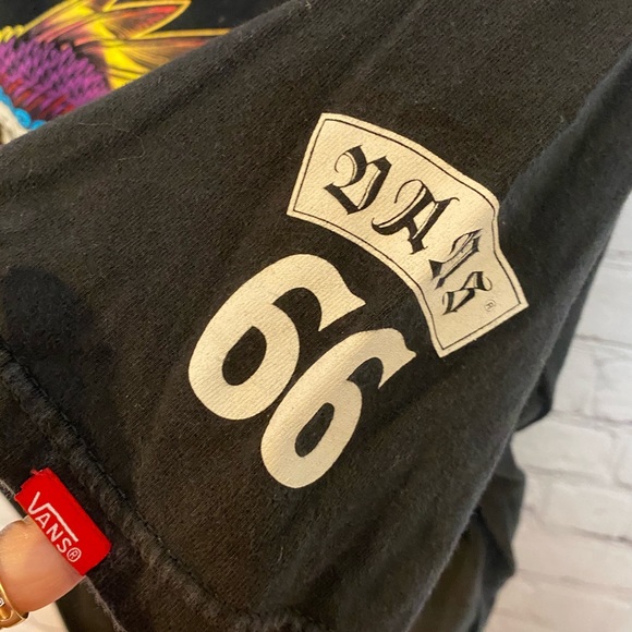 Cool VANS Tee! - Picture 4 of 5